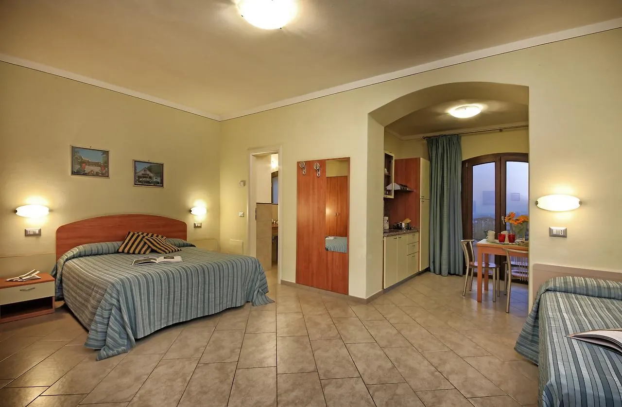 ソイアーノ・デル・ラーゴ San Rocco Relaisアパートホテル イタリア