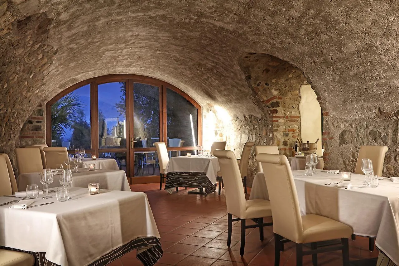 ソイアーノ・デル・ラーゴ San Rocco Relaisアパートホテル アパートホテル